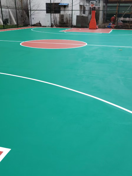 正宁 球场长期使用易出现地面开裂